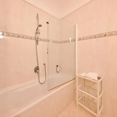 Готель Grand Terme Di Augusto 5*