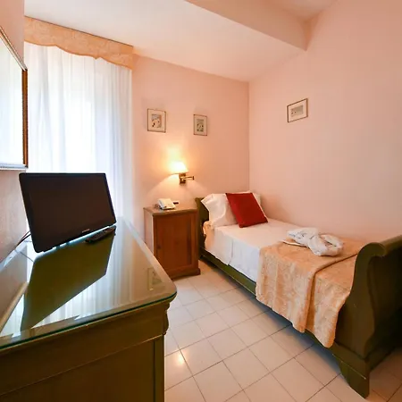 Grand Terme Di Augusto Готель 5*