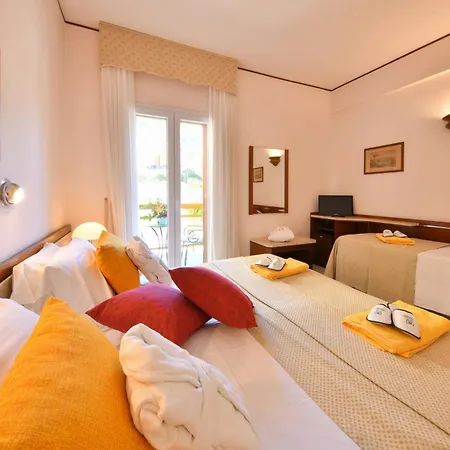 Grand Terme Di Augusto Готель Lacco Ameno (Isola d'Ischia)