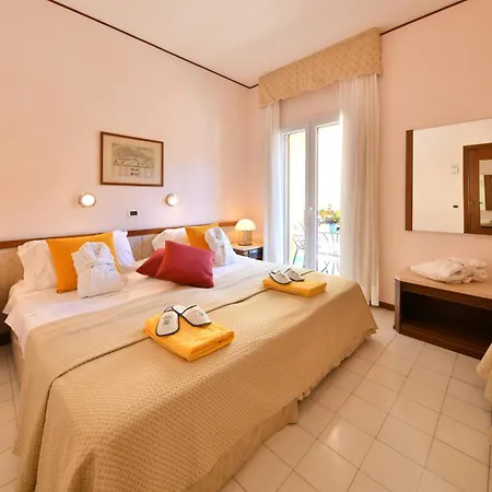 Готель Grand Terme Di Augusto Lacco Ameno (Isola d'Ischia)