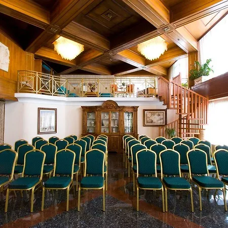 Готель Grand Terme Di Augusto 5*
