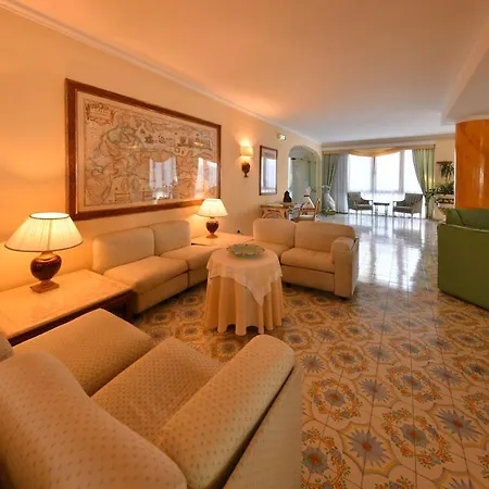 Готель Grand Terme Di Augusto Lacco Ameno (Isola d'Ischia)